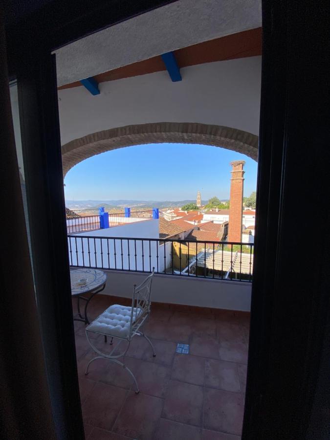 Hotel Rural La Posada De Las Cigueenas Jerez De Los Caballeros Buitenkant foto