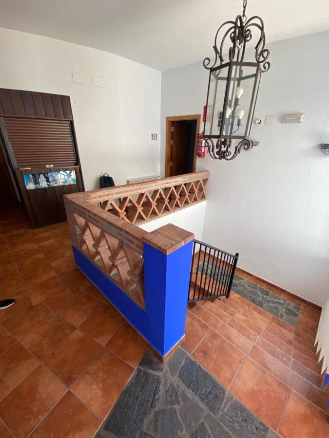 Hotel Rural La Posada De Las Cigueenas Jerez De Los Caballeros Buitenkant foto