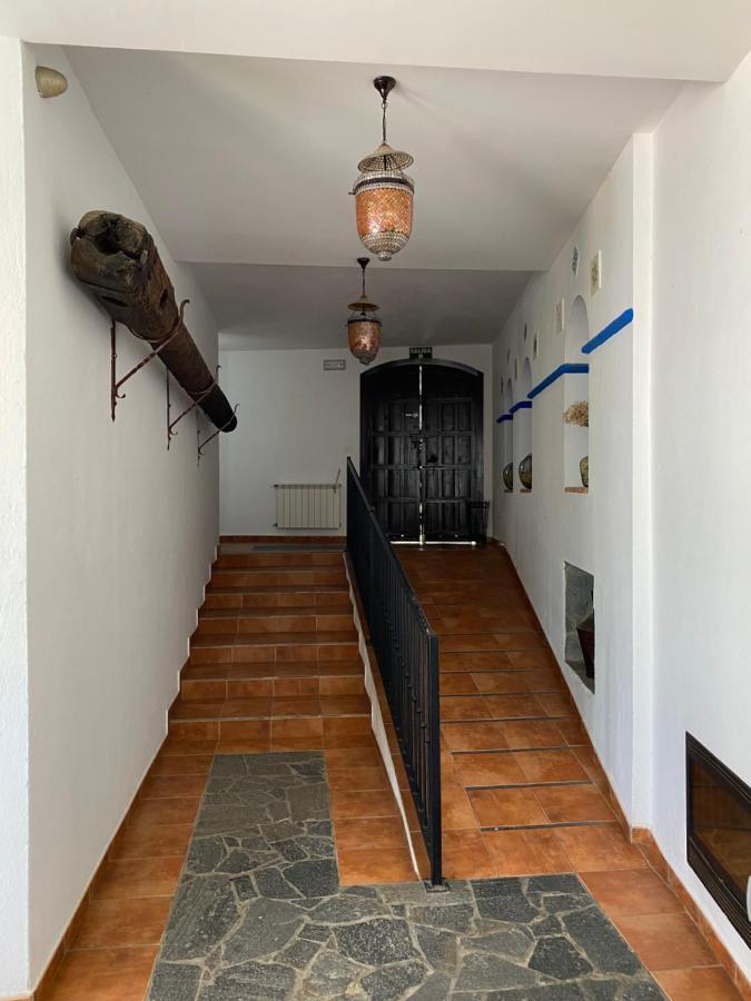 Hotel Rural La Posada De Las Cigueenas Jerez De Los Caballeros Buitenkant foto