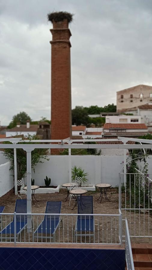 Hotel Rural La Posada De Las Cigueenas Jerez De Los Caballeros Buitenkant foto