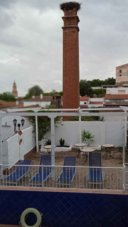 Hotel Rural La Posada De Las Cigueenas Jerez De Los Caballeros Buitenkant foto